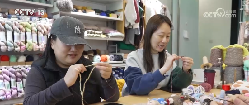 “悦己消费”持续升温带火“娃衣”大市场 开辟时尚玩偶圈新赛道