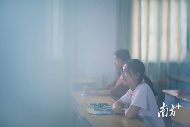 成为一束光,全盲女孩的“铁人”之路