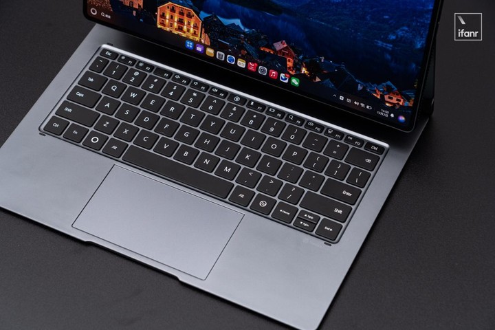 华为 MatePad Edge 评测：鸿蒙也「二合一」了，然后呢？