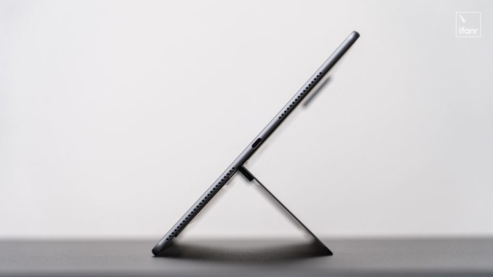 华为 MatePad Edge 评测：鸿蒙也「二合一」了，然后呢？