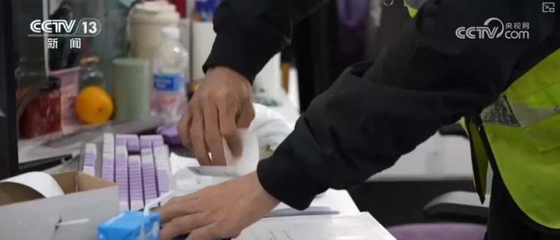 从民生服务到产业赋能多视角观察1800亿件快递背后“含金量”“含智量”