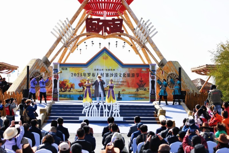 锁边合龙一周年丨从“死亡之海”到“财富绿洲” 看塔克拉玛干如何点沙成金