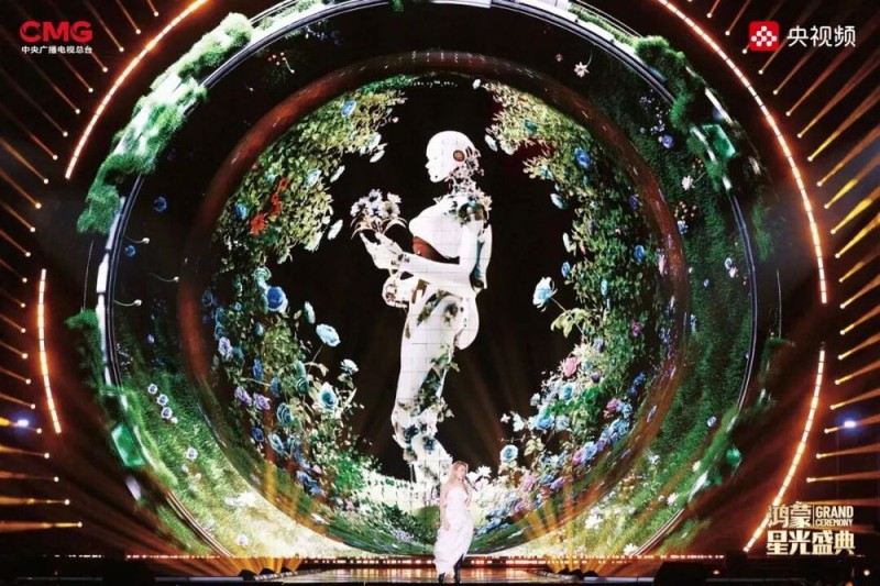 心在一起，我们就在一起！《鸿蒙星光盛典》用特别的方式与您温暖相约