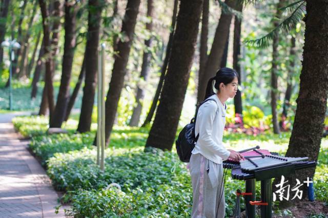 陪看不见的女孩跑下去|无障碍影片