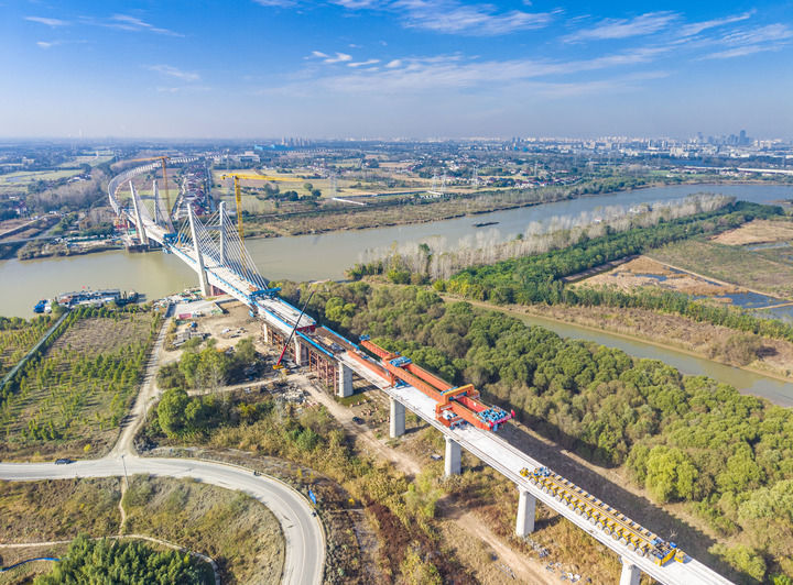 必须充分挖掘经济潜能――学习领会“五个必须”做好明年经济工作