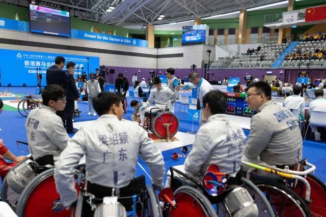 轮椅上的“剑客”