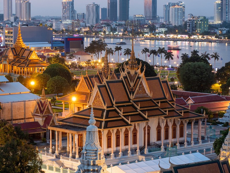 柬埔寨明年将对中国公民试行免签政策