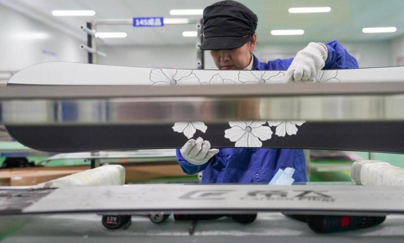 乘“冬”风再出圈 我国冰雪产业迈向高质量发展