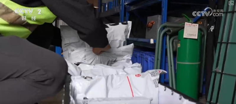 “空中快递”为区域互联按下“加速键” 百姓共享智慧物流发展红利