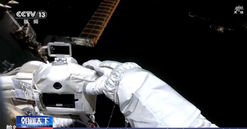 视频丨更多细节公布!神舟二十一号乘组首次出舱任务全回顾