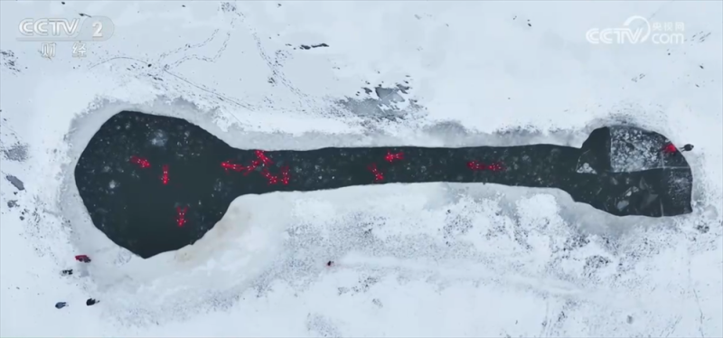 夜滑、冰浮、“云端玩雪”……冰雪“冷资源”激活“热经济” 解锁“流量密码”