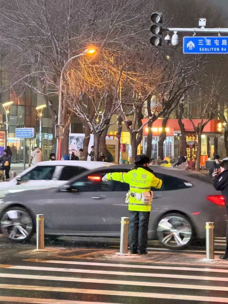 骑行乱、车位缺、执法难:北京700万辆电动自行车的治理考题