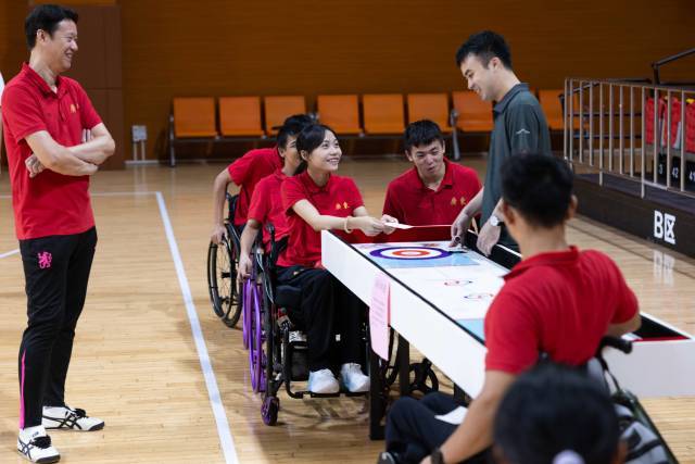 轮椅上的“剑客”