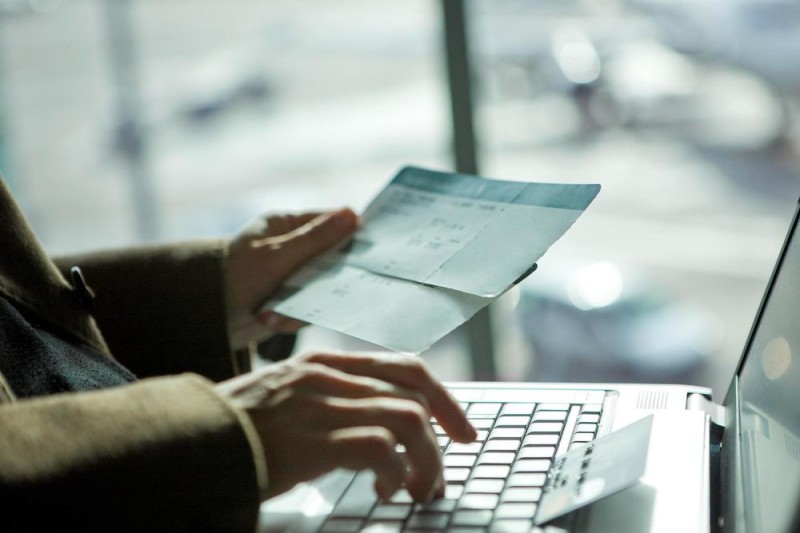 二手平台兜售航空公司积分、银行卡积分 暗藏哪些法律风险?