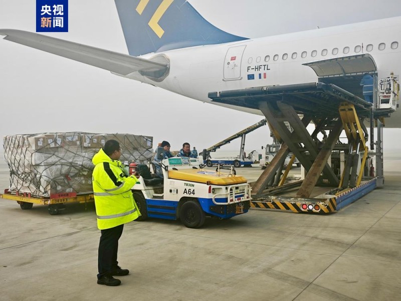 北京大兴机场恢复正常运营 大面积航班延误红色响应降级为橙色