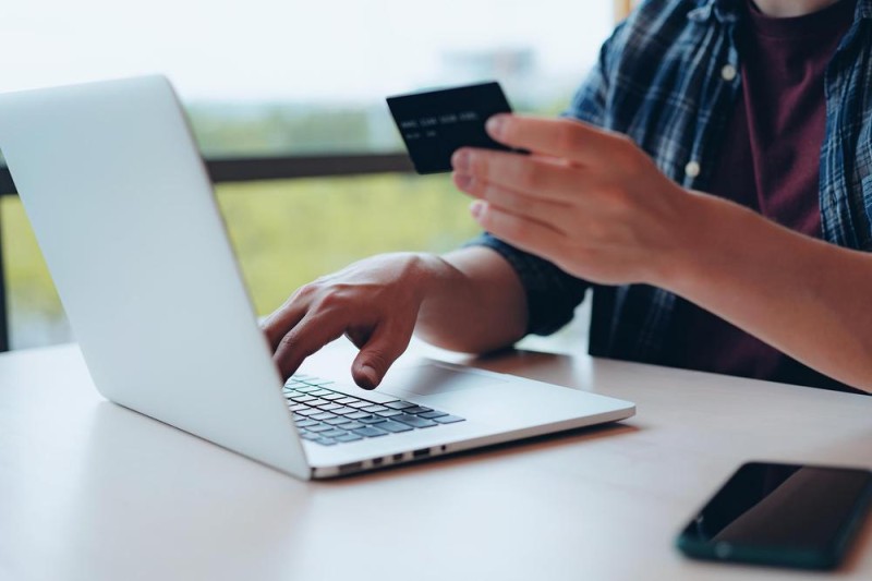 二手平台兜售航空公司积分、银行卡积分 暗藏哪些法律风险?