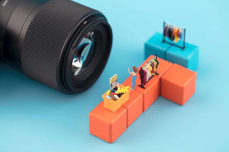 “出片神器”租着用!租赁市场持续走热 藏着哪些消费新趋势?