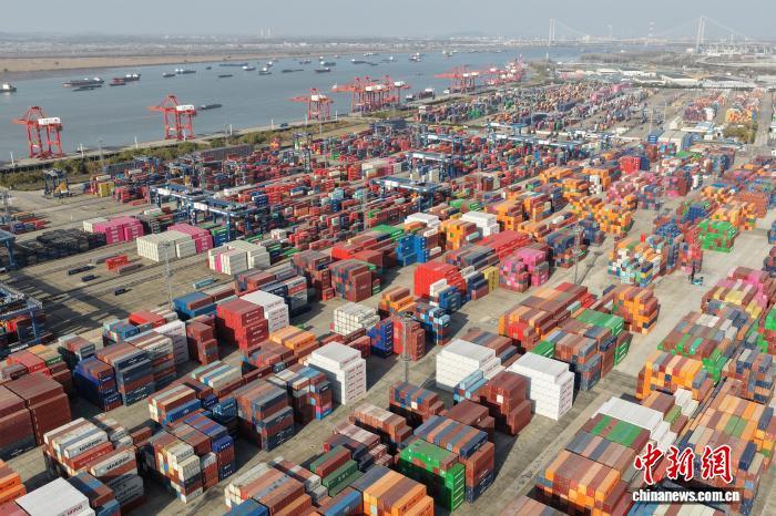 外媒关注中央经济工作会议：中国着眼未来，多举措优化经济发展