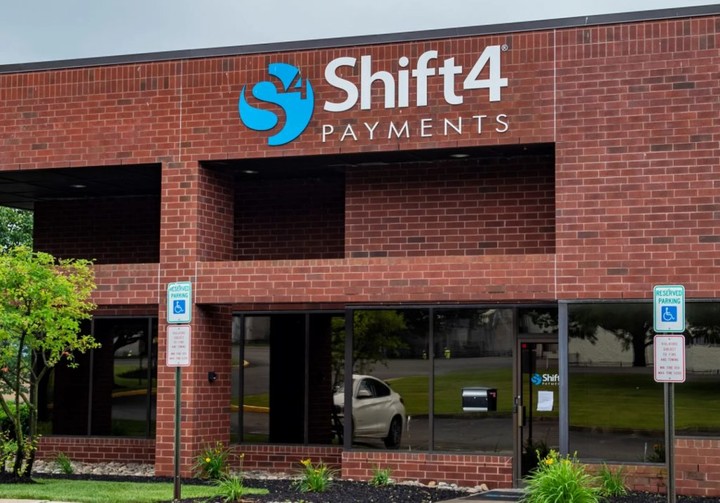 NASA 新局长上任:亿万富豪转行上太空,自称和马斯克不太熟