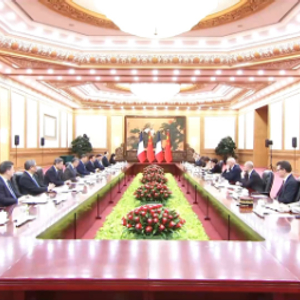 独家视频丨习近平：中法两国应当展现责任担当 高举多边主义旗帜 坚定站在历史正确一边
