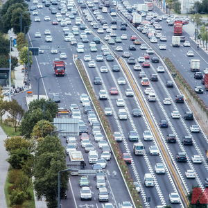 少见！11月国内乘用车零售销量同比下降8.1% 乘联分会预测：2026年车市增长面临压力
