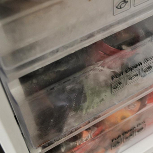 “上门换了俩灯泡，就要收费240元？”