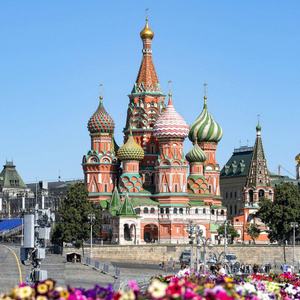 中国公民即日起可免签前往俄罗斯：相关搜索翻倍增长，有旅行社明年春节期间多款旅游产品售罄