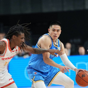 北京击败深圳迎4连胜 陈盈骏18分 周琦&赵睿均9分 贺希宁27+5